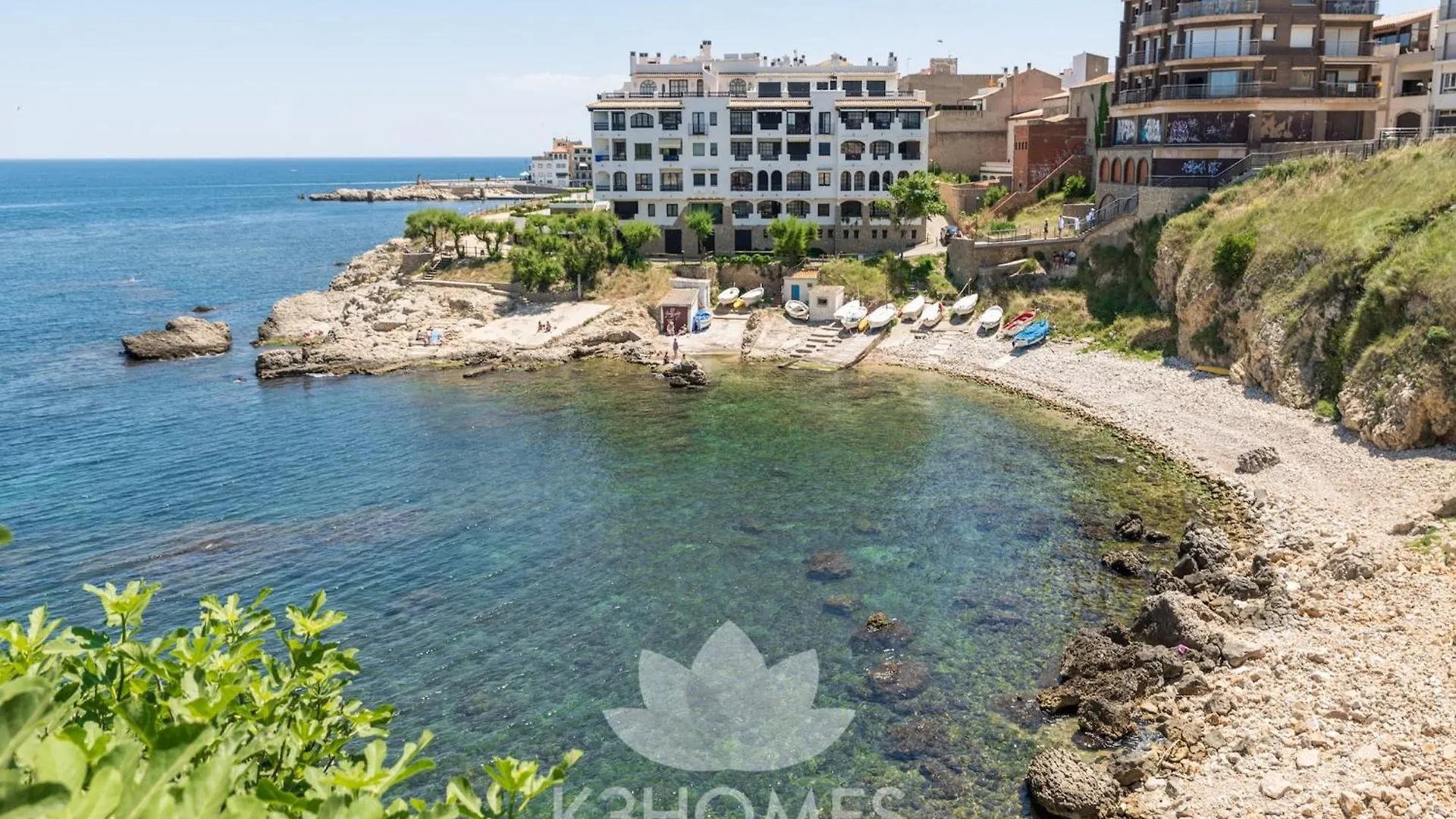 Well-Located Apartment For 5 People L' Escala